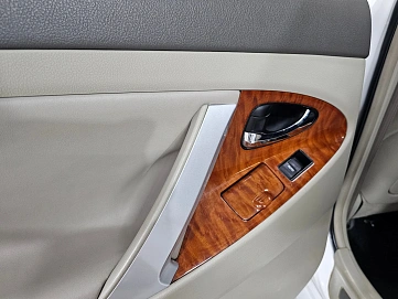 Toyota Camry, 2010г, передний привод, автомат