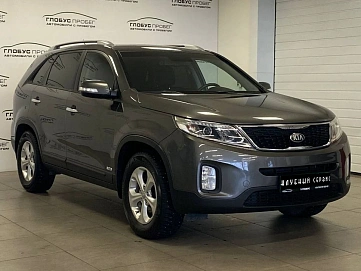 Kia Sorento, 2013г, передний привод, автомат