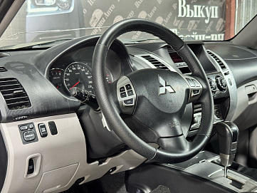 Mitsubishi Pajero Sport, 2010г, полный привод, автомат