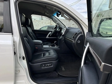Toyota Land Cruiser, 2016г, полный привод, автомат