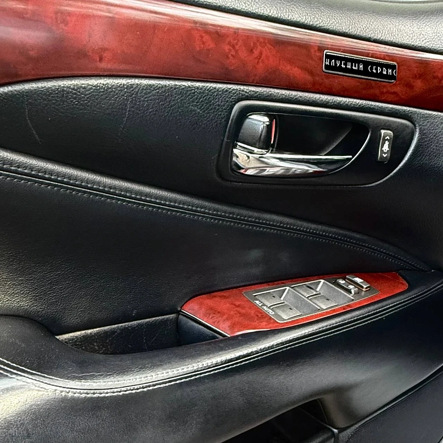 Lexus LS, 2007г., задний привод, автомат