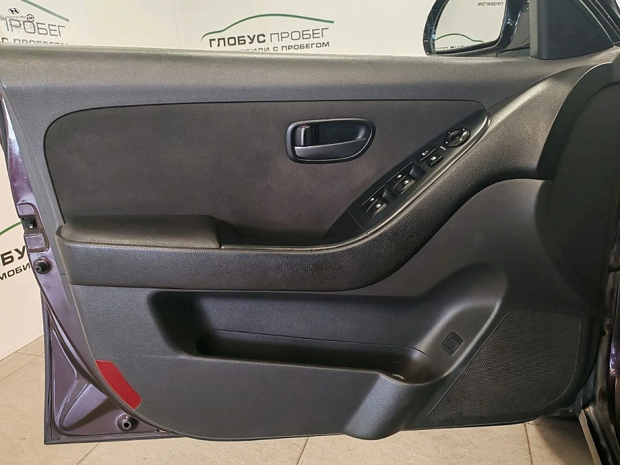 Hyundai Elantra, 2008г., передний привод, механика