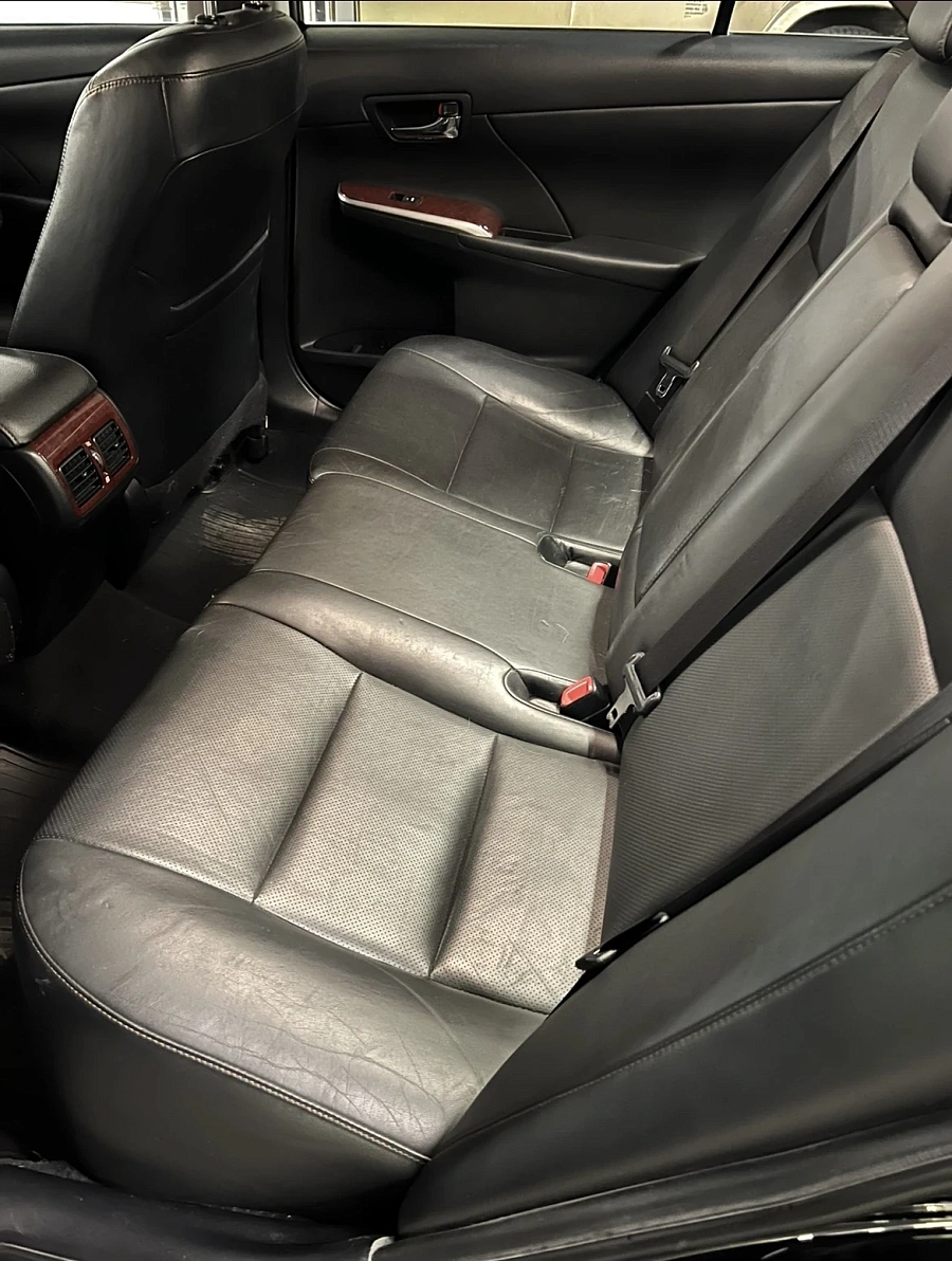 Toyota Camry, 2012г., передний привод, автомат