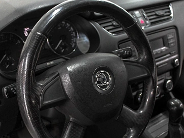 Skoda Octavia, 2013г, передний привод, механика