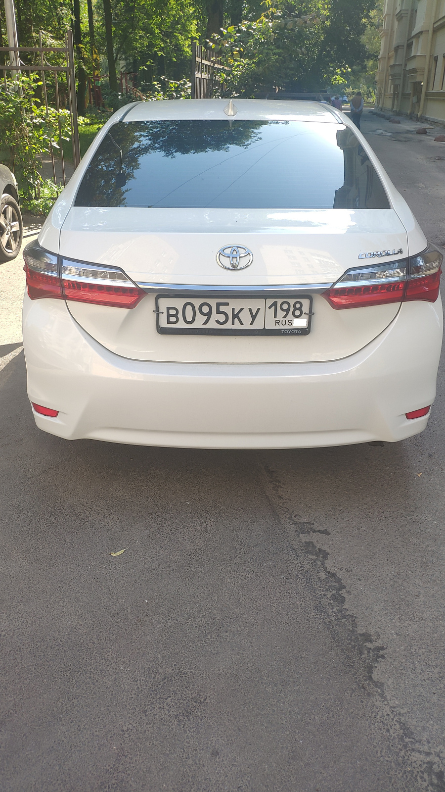 Toyota Corolla, 2018г., передний привод, вариатор