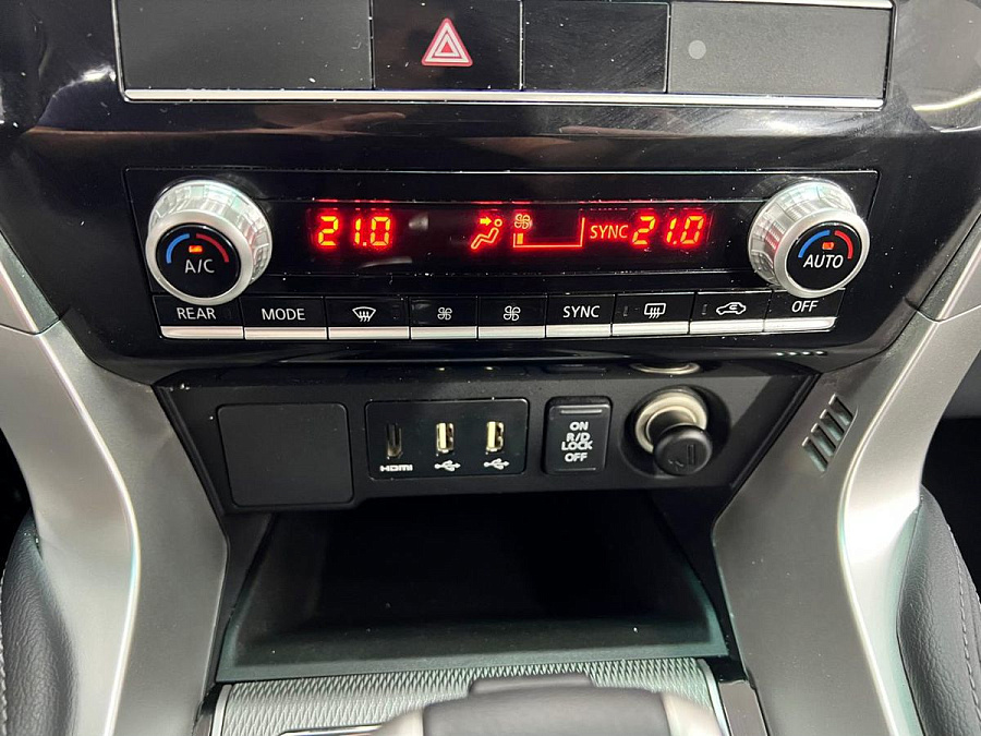 Mitsubishi Montero Sport, 2023г., полный привод, автомат