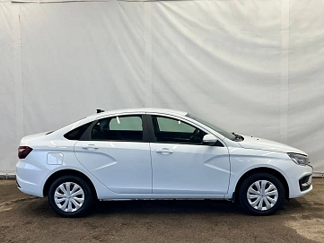 Lada (ВАЗ) Vesta, 2023г, передний привод, механика