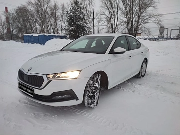 Skoda Octavia, 2021г, передний привод, автомат