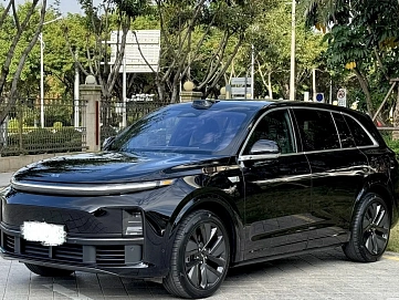 LiXiang L7, 2024г, полный привод, автомат