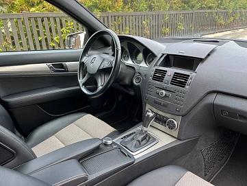 Mercedes-Benz C-Класс, 2010г, задний привод, автомат