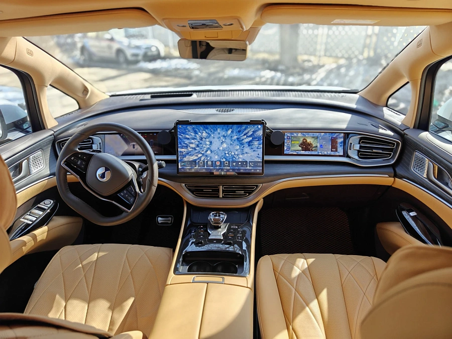 Denza D9, 2025г., полный привод, автомат