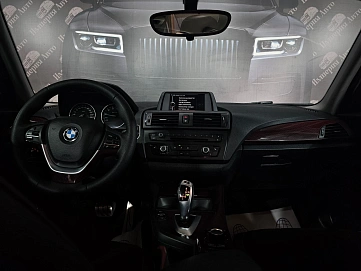 BMW 1 серии, 2013г, задний привод, автомат