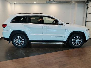 Jeep Grand Cherokee, 2013г, передний привод, автомат
