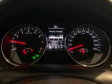 Nissan Qashqai, 2010г, передний привод, автомат
