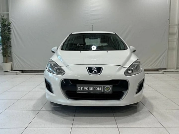 Peugeot 308, 2011г, передний привод, автомат