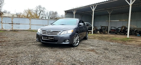Toyota Camry, 2010г, передний привод, автомат