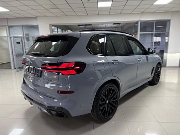 BMW X5, 2025г, полный привод, автомат