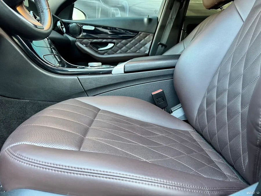 Mercedes-Benz , 2016г., задний привод, автомат