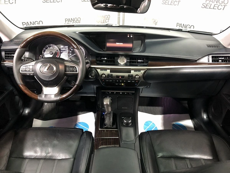 Lexus ES, 2014г., передний привод, автомат