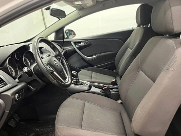 Opel , 2012г., передний привод, механика