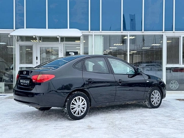 Hyundai Elantra, 2008г, передний привод, механика