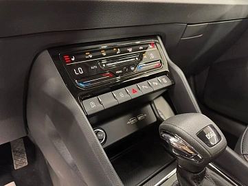 Skoda Karoq, 2025г, передний привод, робот