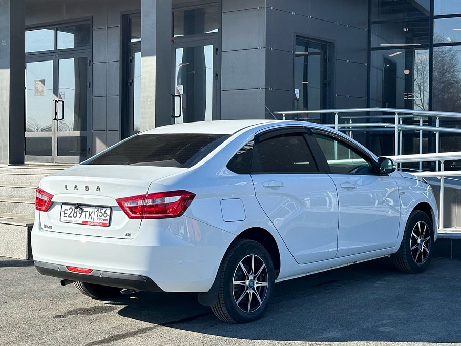 Lada (ВАЗ) Vesta, 2018г., передний привод, робот