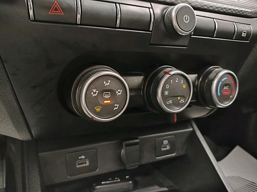 Lada (ВАЗ) Vesta, 2023г, передний привод, механика