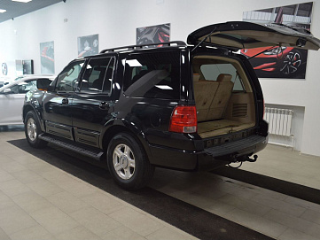 Ford Expedition, 2005г, полный привод, автомат