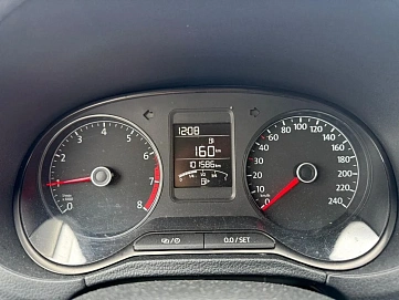 Volkswagen Polo, 2019г, передний привод, механика