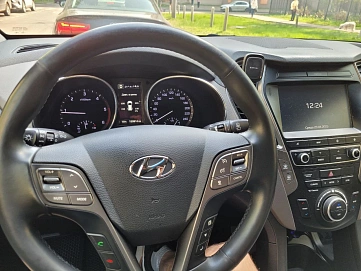 Hyundai Santa Fe, 2015г, полный привод, автомат
