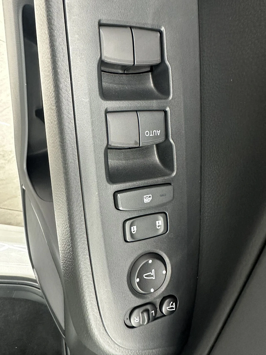 Honda Vezel, 2022г., передний привод, вариатор