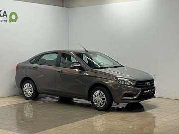 Lada (ВАЗ) Vesta, 2018г, передний привод, механика
