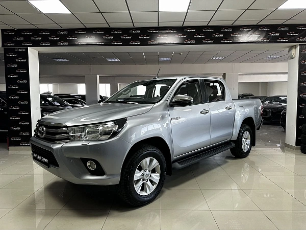 Toyota Hilux, 2018г., полный привод, автомат