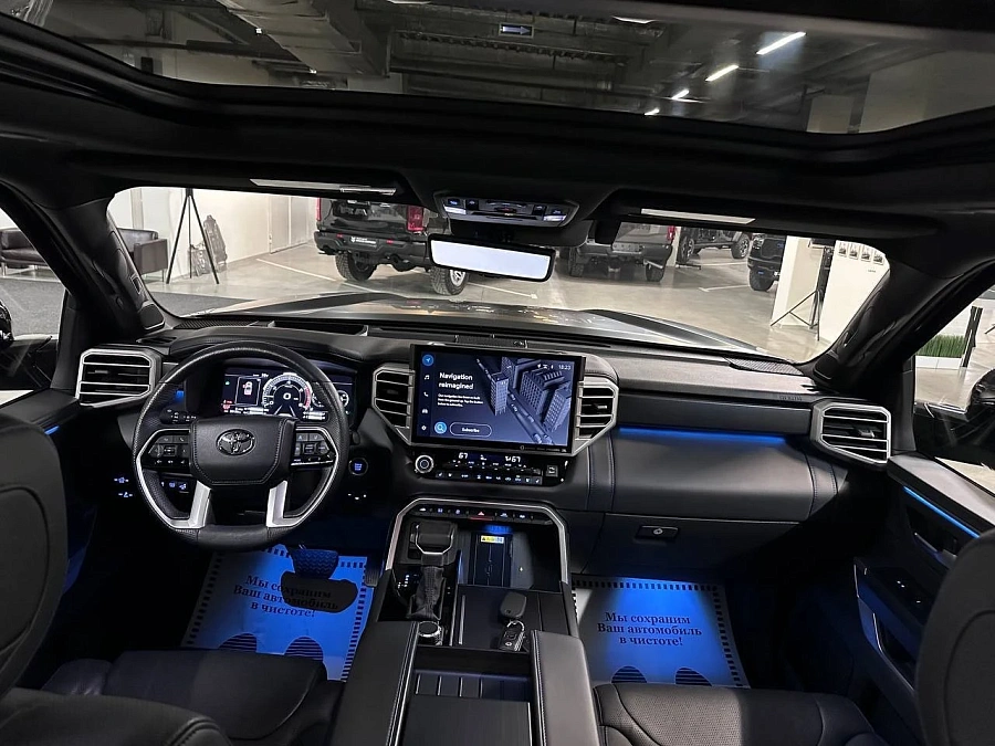 Toyota Tundra, 2022г., полный привод, автомат