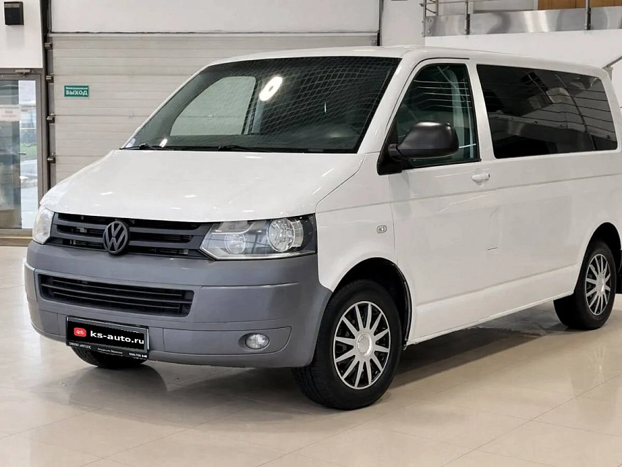Volkswagen Caravelle, 2012г., передний привод, механика