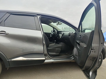Renault Kaptur, 2018г, полный привод, автомат