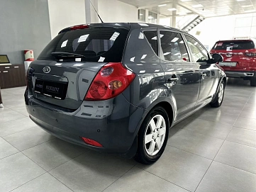 Kia Ceed, 2008г, передний привод, механика