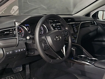 Toyota Camry, 2020г, передний привод, автомат