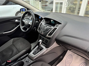 Ford Focus, 2014г, передний привод, робот