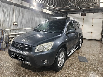 Toyota RAV4, 2006г, полный привод, механика