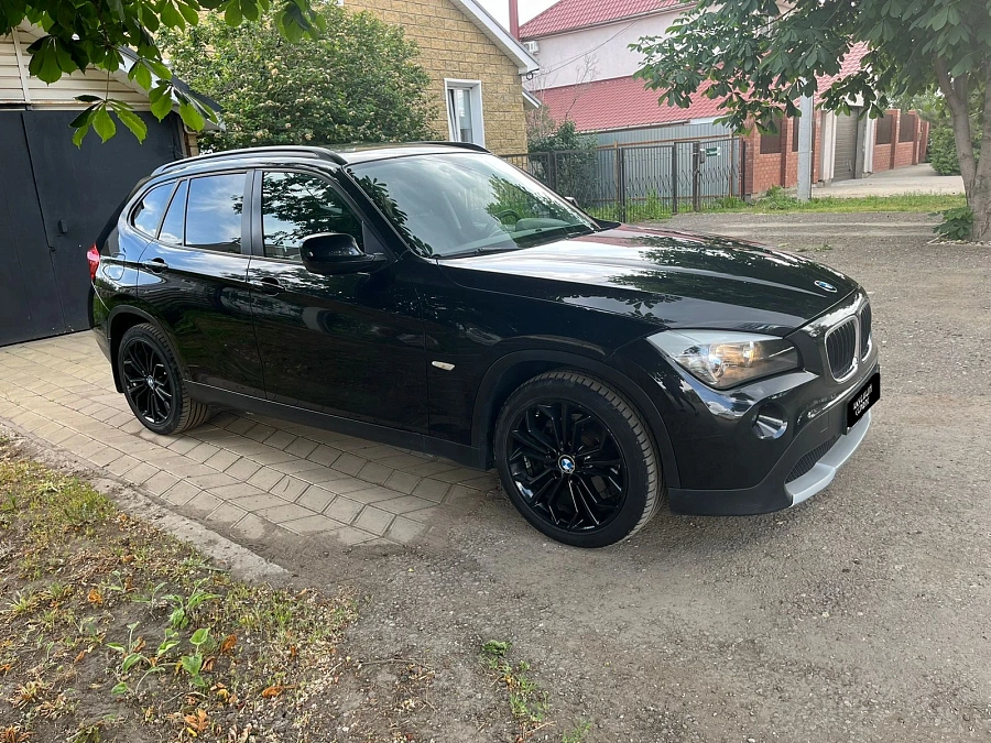 BMW X1, 2011г., задний привод, автомат