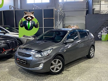 Hyundai Solaris, 2011г., передний привод, механика