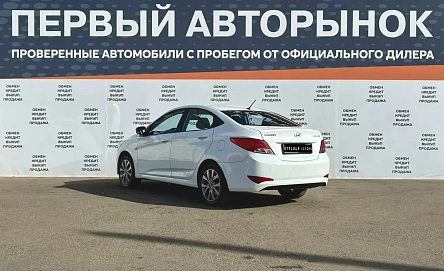 Hyundai Solaris, 2015г, передний привод, автомат