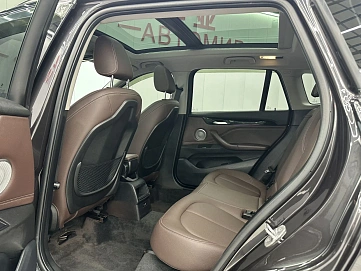 BMW X1, 2022г, передний привод, робот