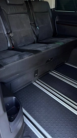 Volkswagen Multivan, 2013г, передний привод, механика