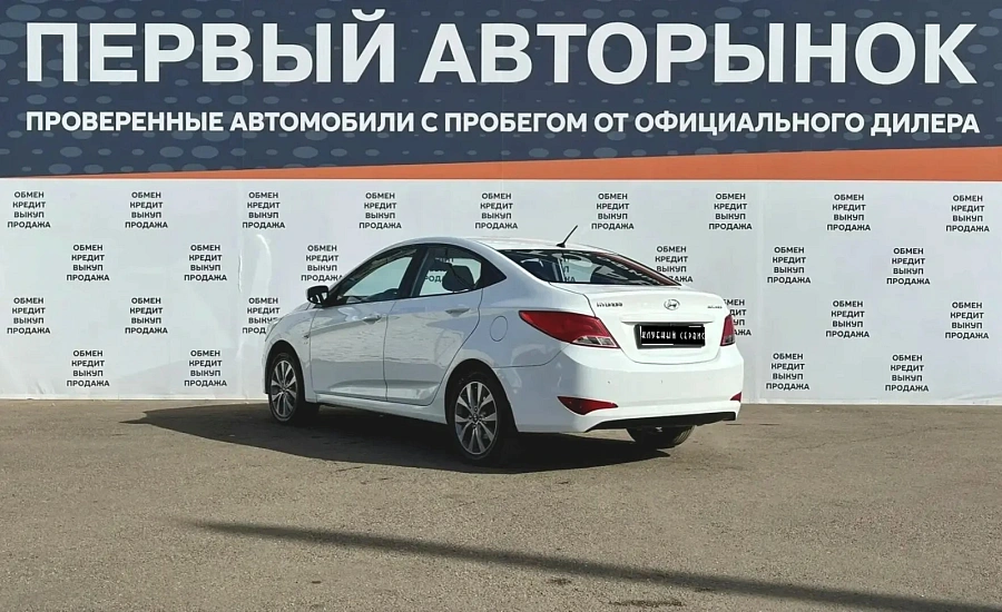 Hyundai Solaris, 2015г., передний привод, автомат