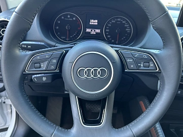 Audi Q2, 2021г, передний привод, робот