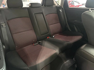 Mazda 3, 2006г, передний привод, механика