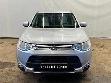 Mitsubishi Outlander, 2014г, полный привод, вариатор